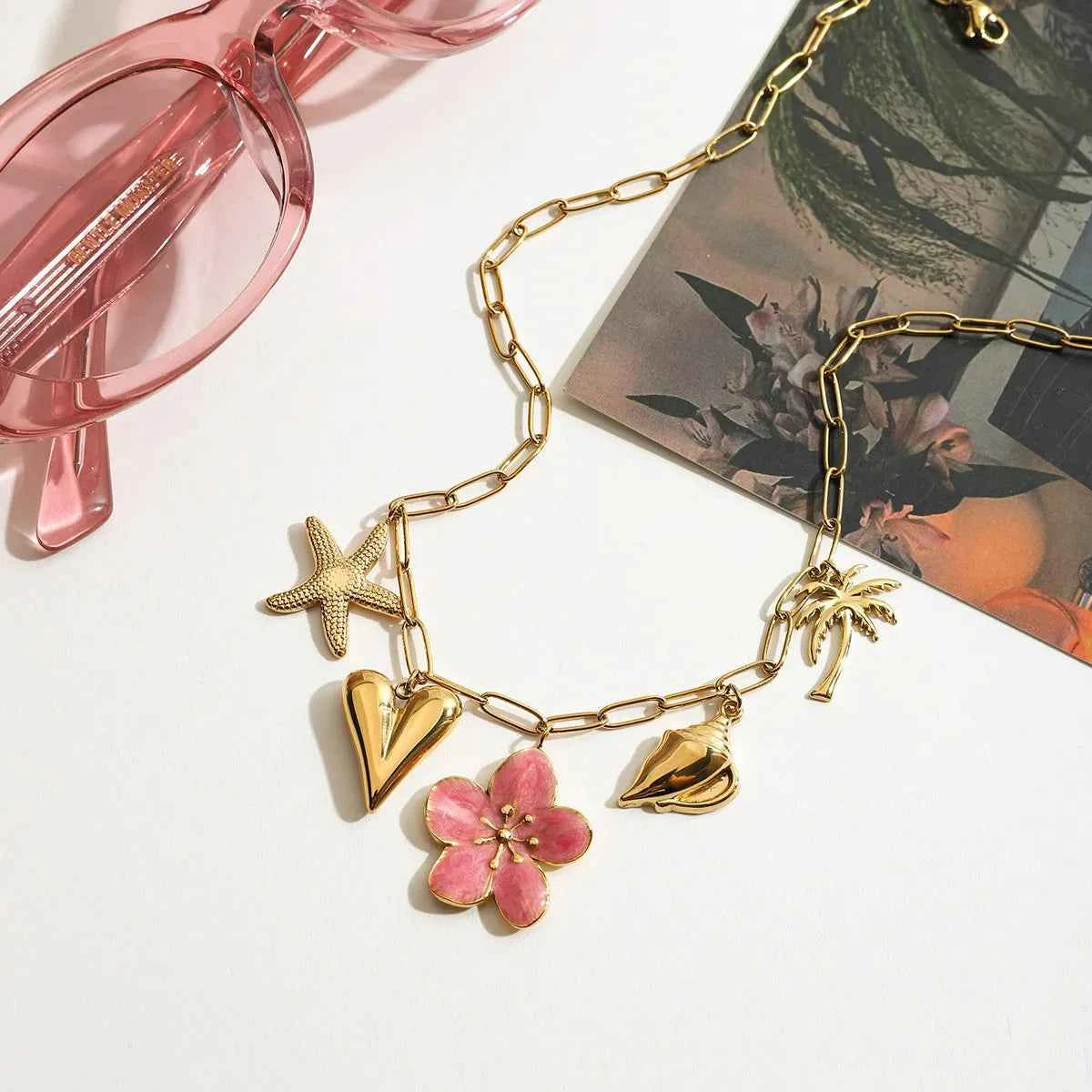 Beach Theme Pendant Necklace with Resin Flower