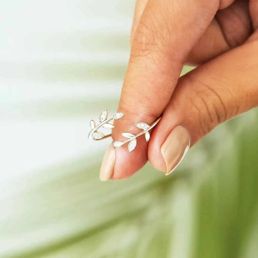 925 Sterling Silver Zircon Leaf Shape Ring