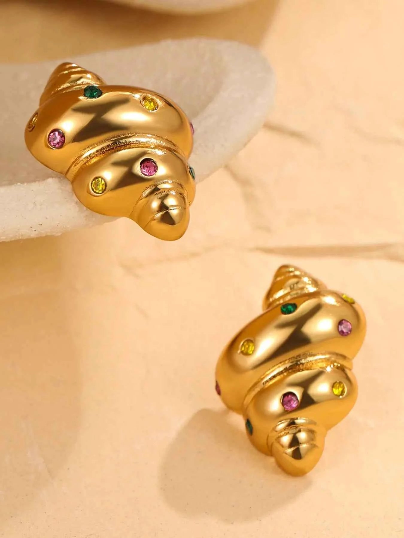18K Gold-Plated Inlaid Zircon Spiral Earrings