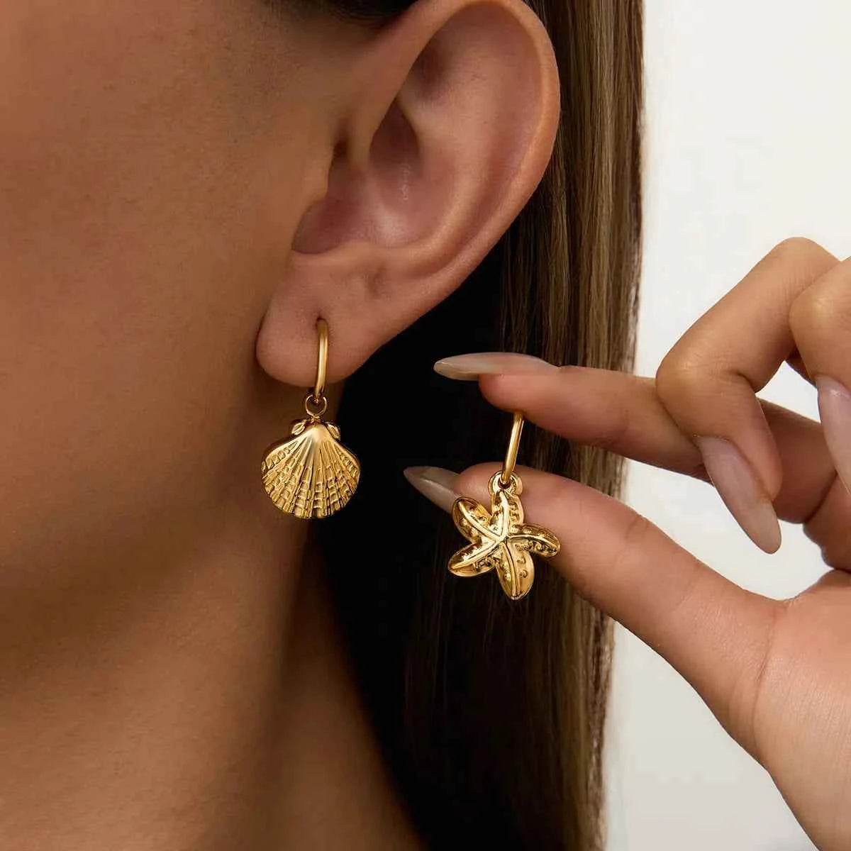 Vintage Gold Seashell & Starfish Drop Earrings