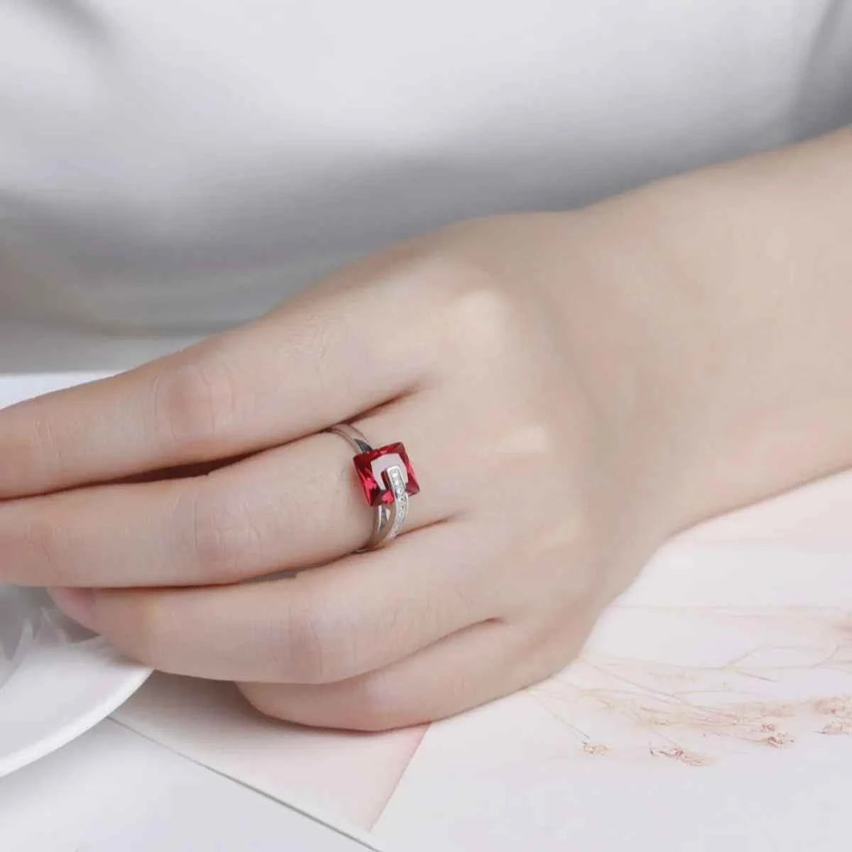 925 Sterling Silver Inlaid Zircon Ring