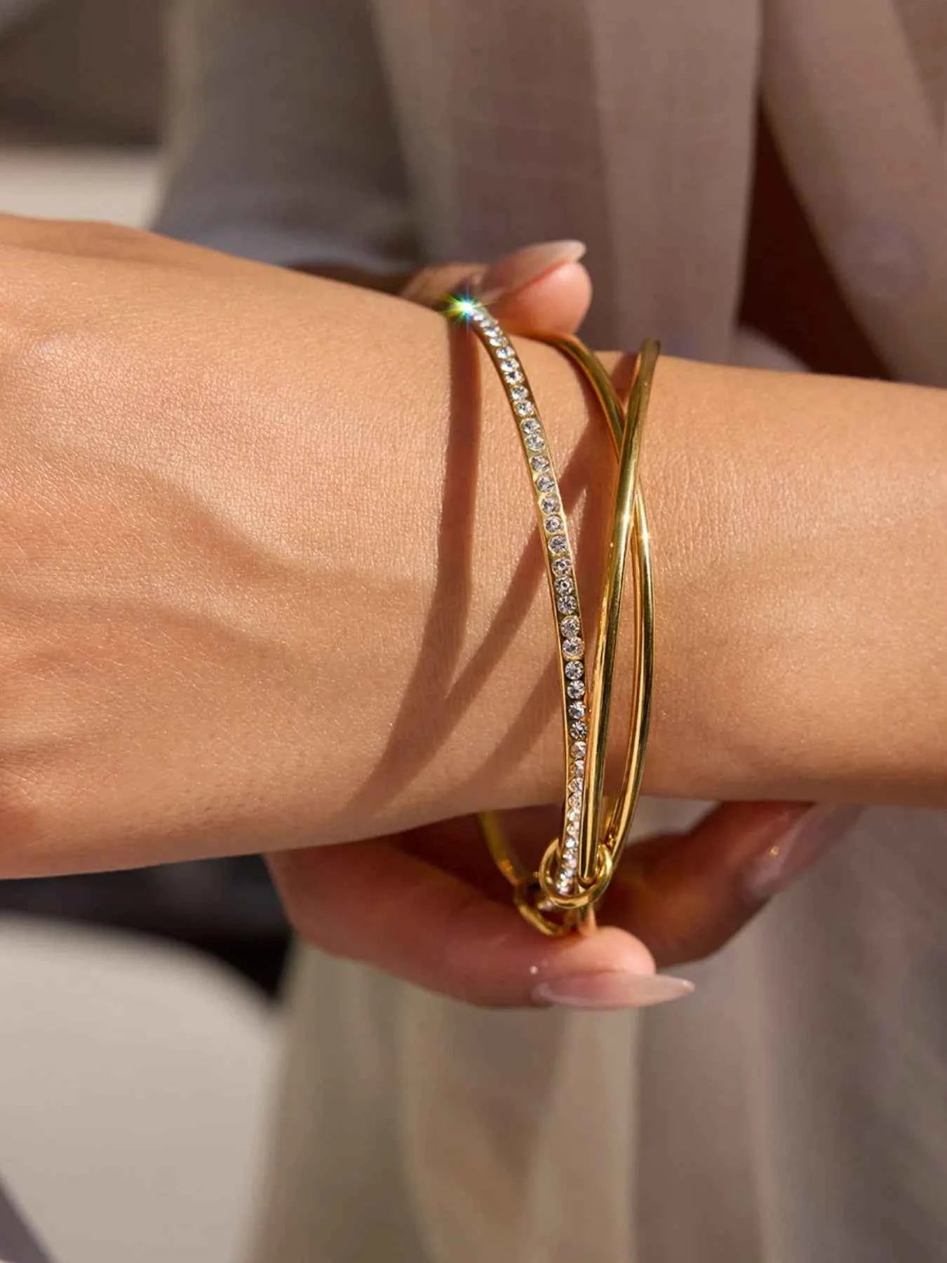 18K Gold-Plated Crossover Inlaid Zircon Bracelet