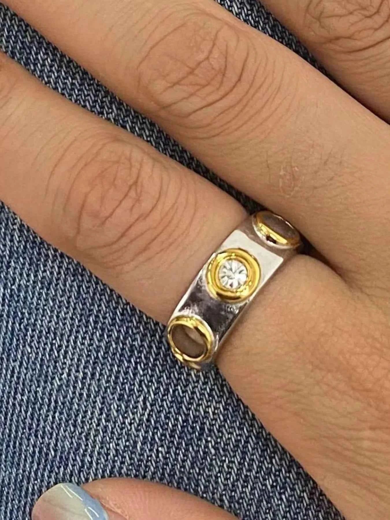 Two-Tone Cutout Ring