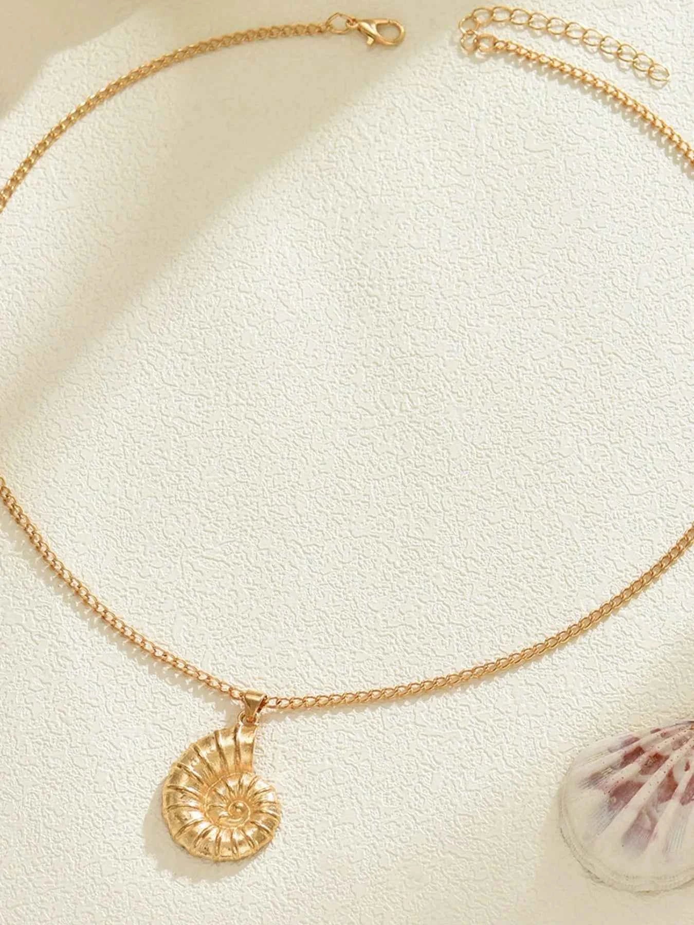 18K Gold-Plated Shell Pendant Necklace