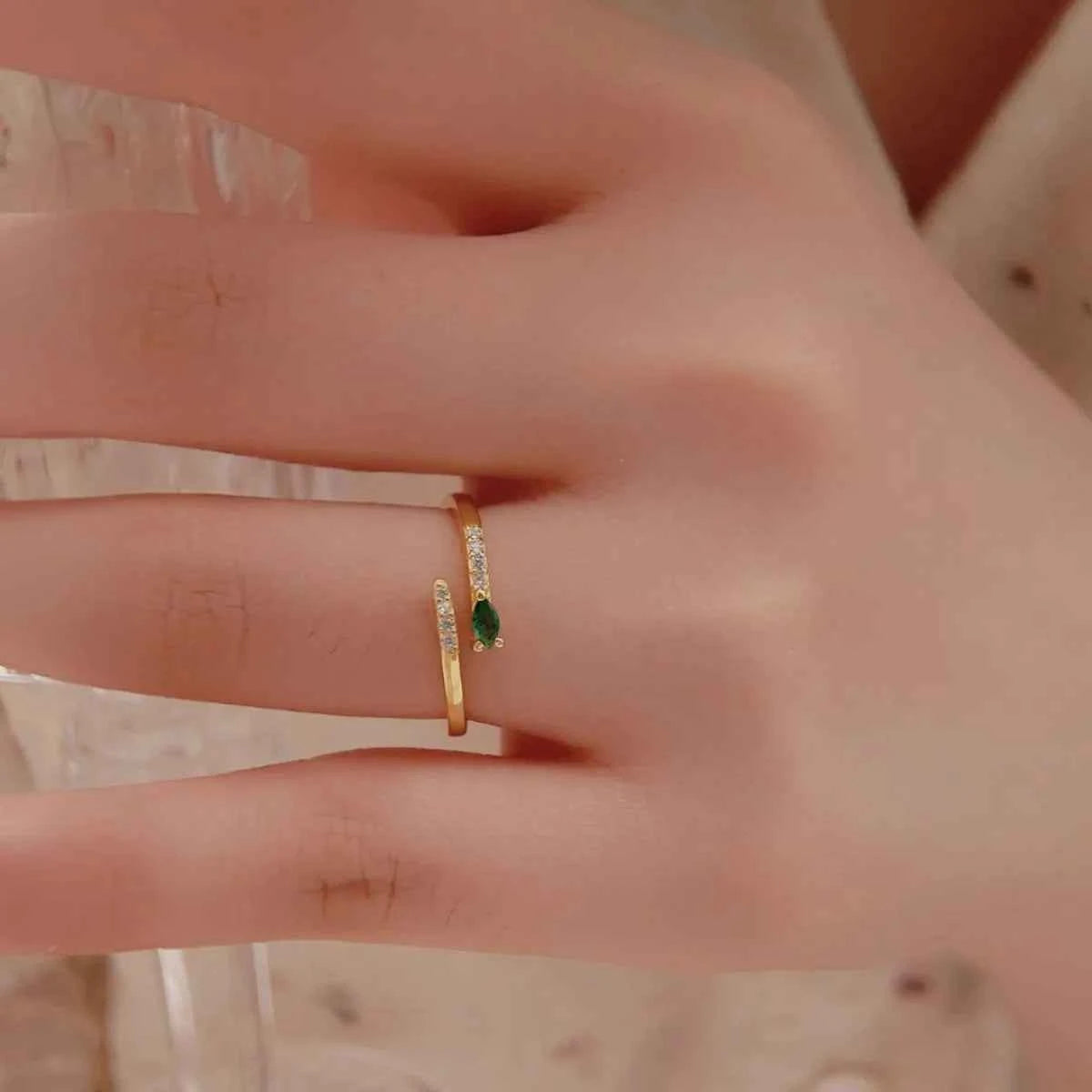 925 Sterling Silver Inland Zircon Open Ring