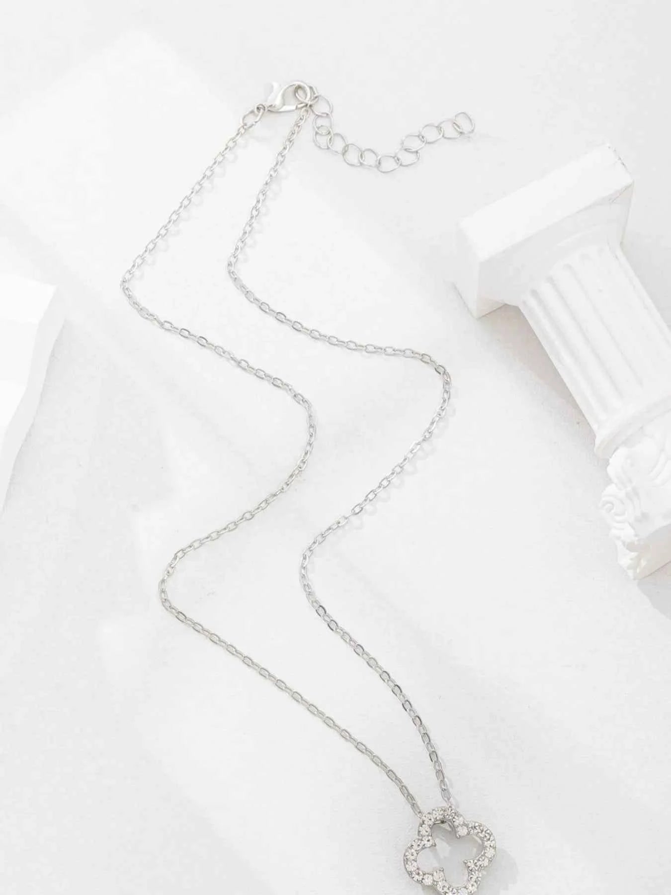 Inlaid Zircon Clover Pendant Necklace