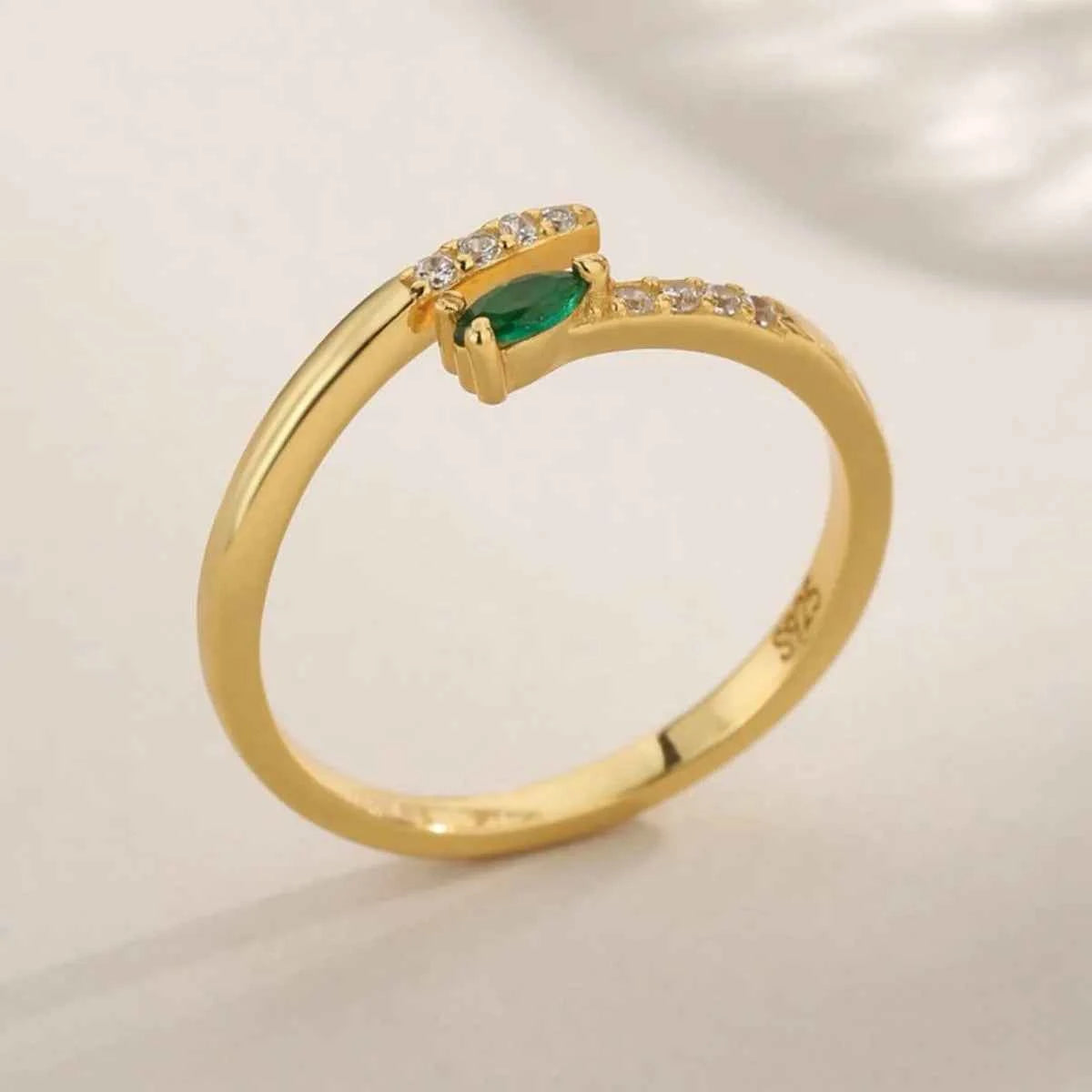 925 Sterling Silver Inland Zircon Open Ring