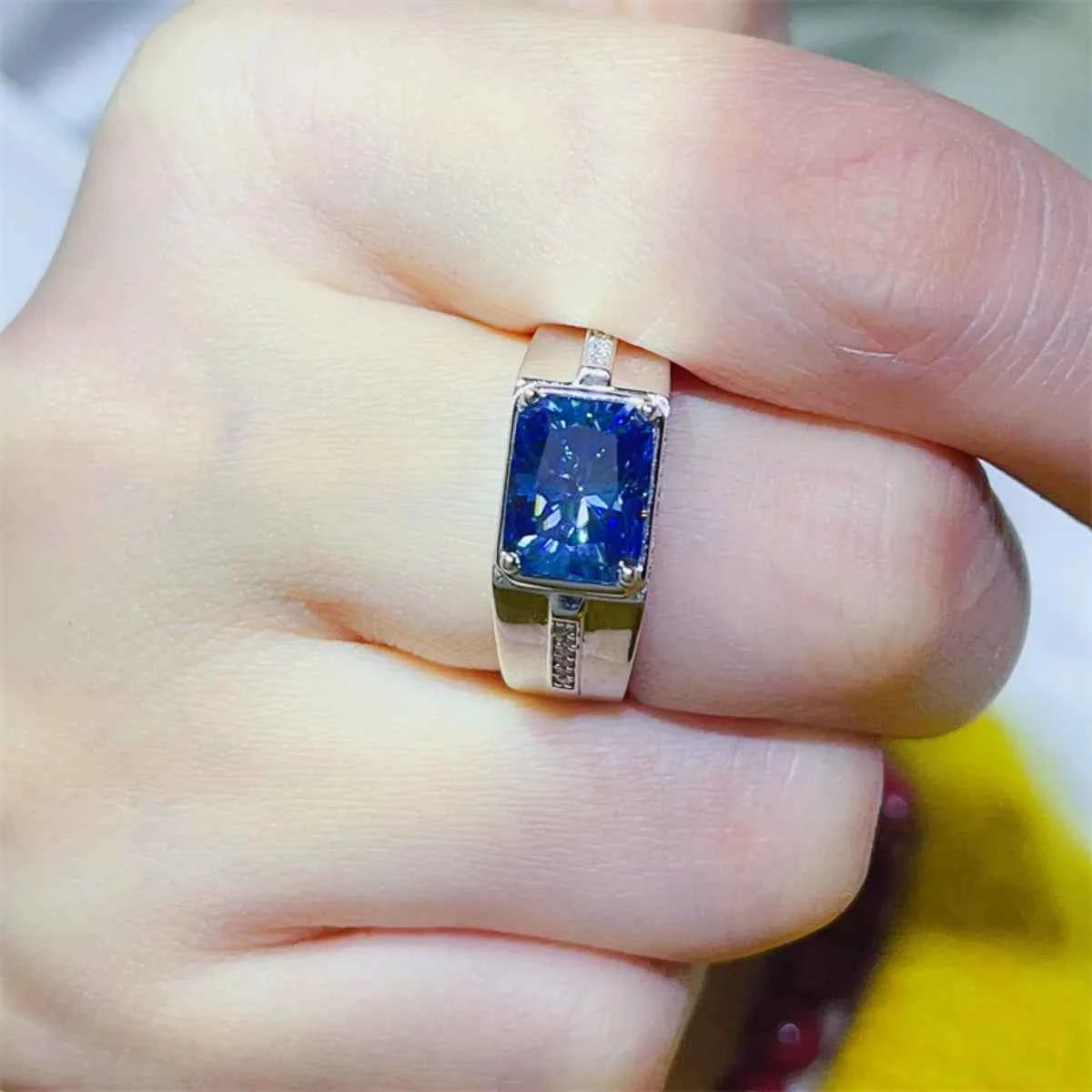 2 Carat Moissanite 925 Sterling Silver Ring