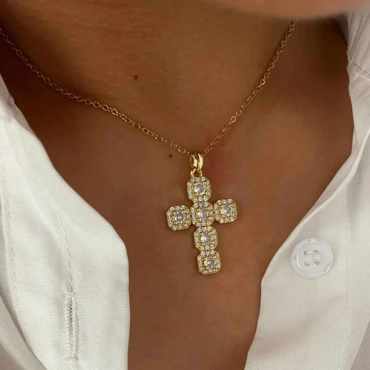 Stainless Steel Inlaid Zircon Cross Necklace