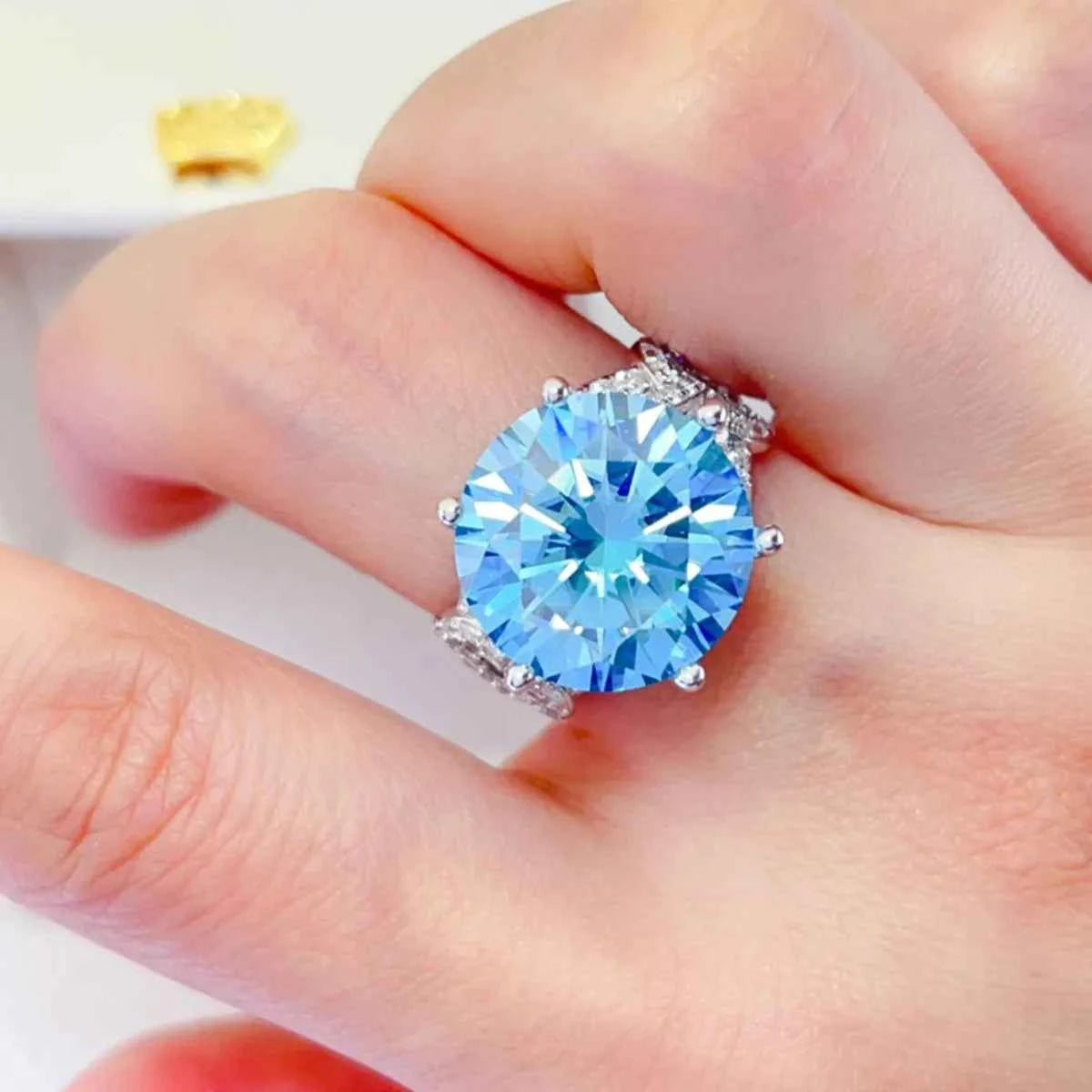 10 Carat Moissanite 925 Sterling Silver Ring