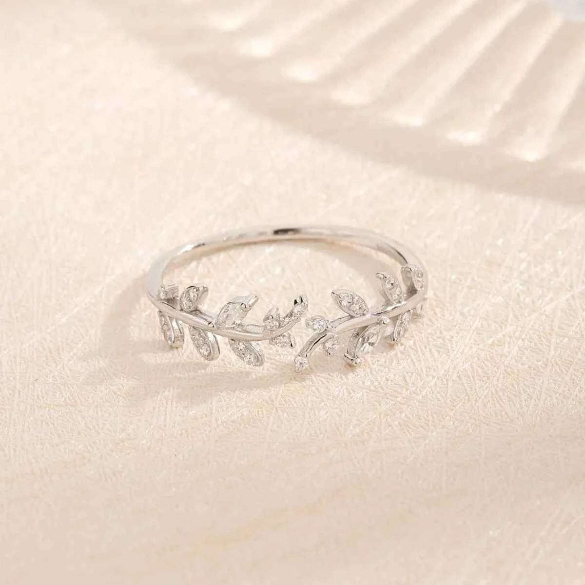 925 Sterling Silver Inland Zircon Open Ring