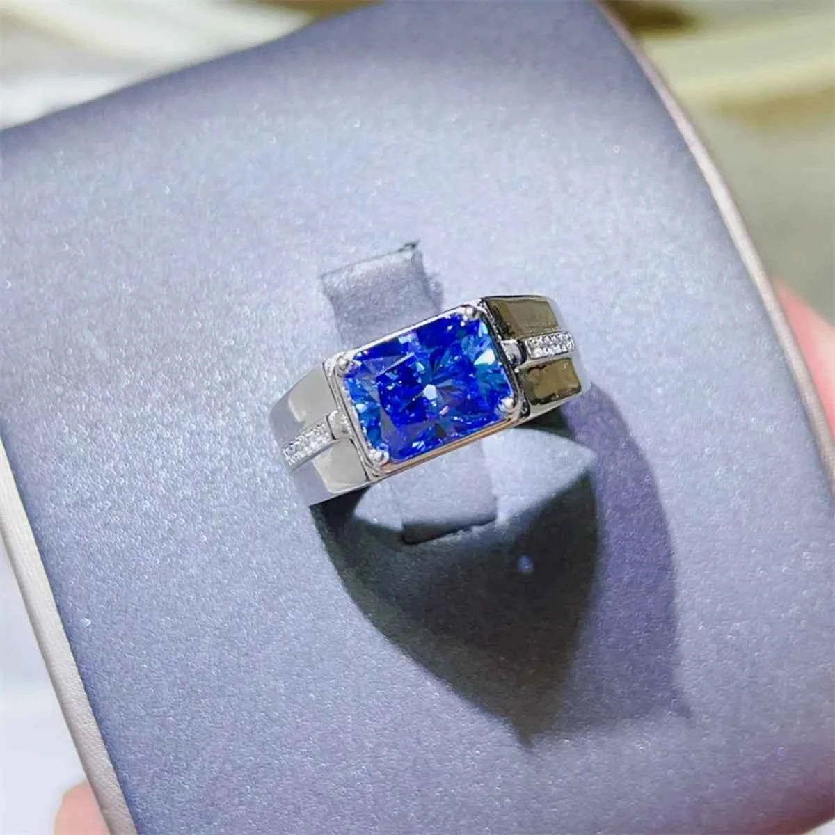 2 Carat Moissanite 925 Sterling Silver Ring