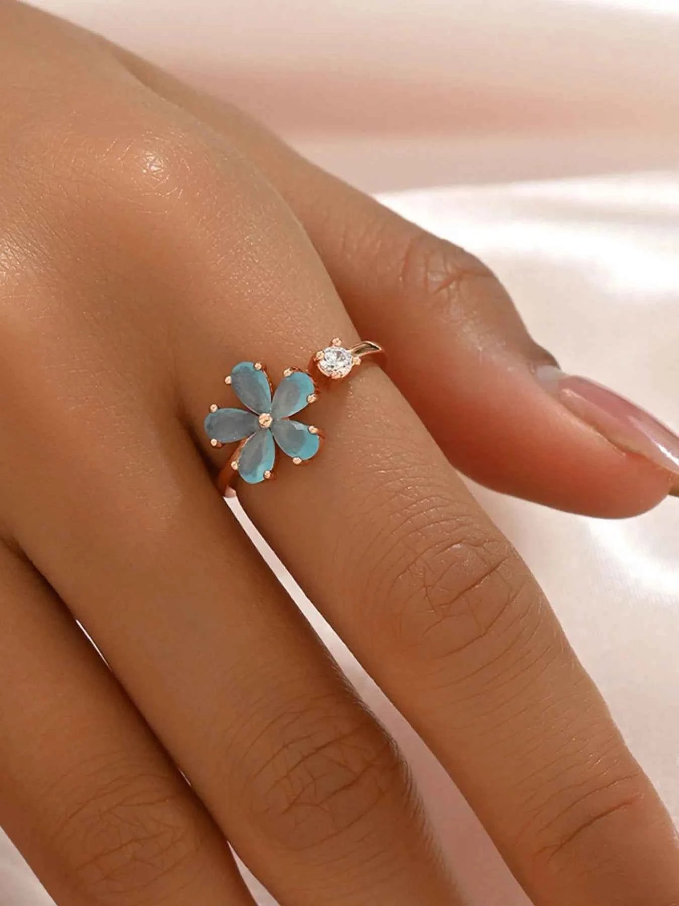 18K Gold-Plated Stainless Steel Zircon Flower Ring